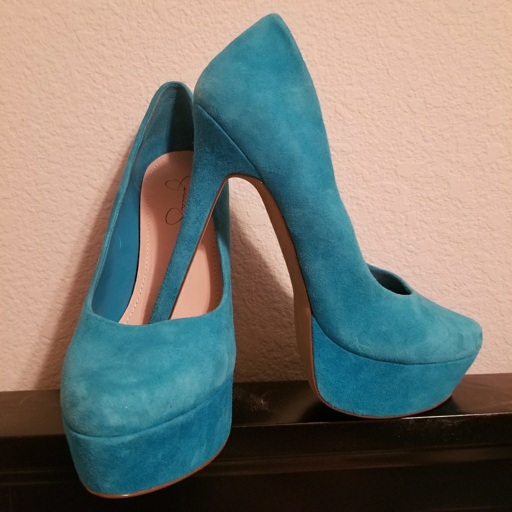 Like New Pumps